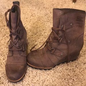 Sorel size 7 boots